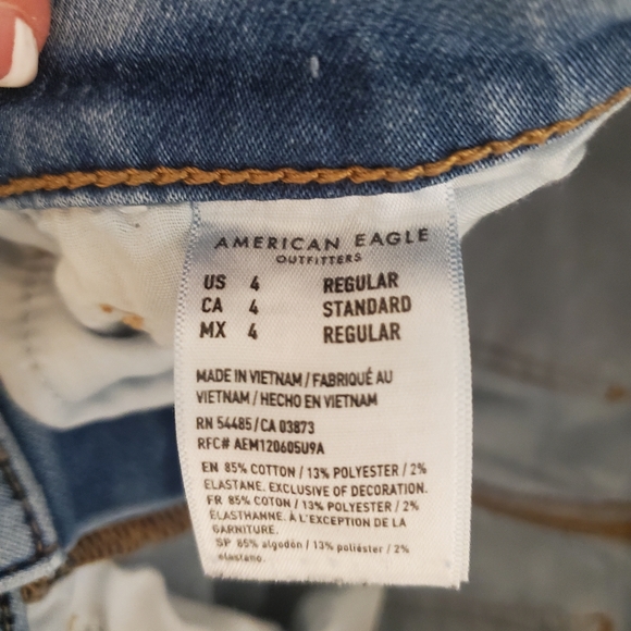 American Eagle Dark Wash Jeans - Picture 4 of 4